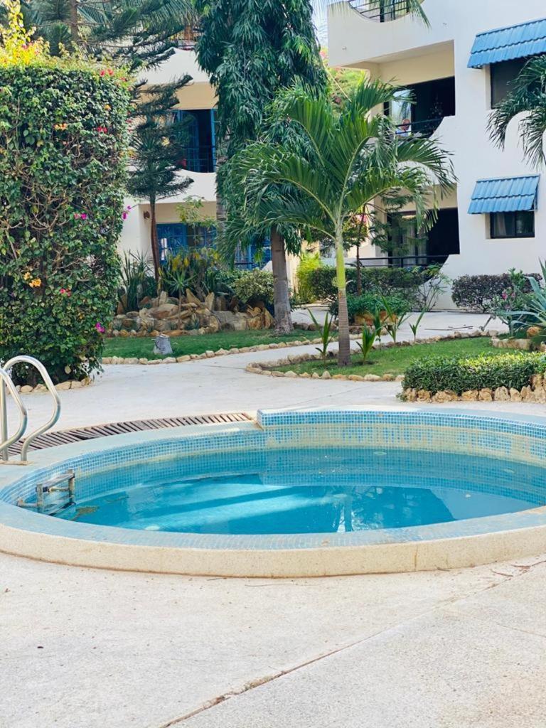 Residence Natangue 1 - Studio Coco Loco Saly Luaran gambar